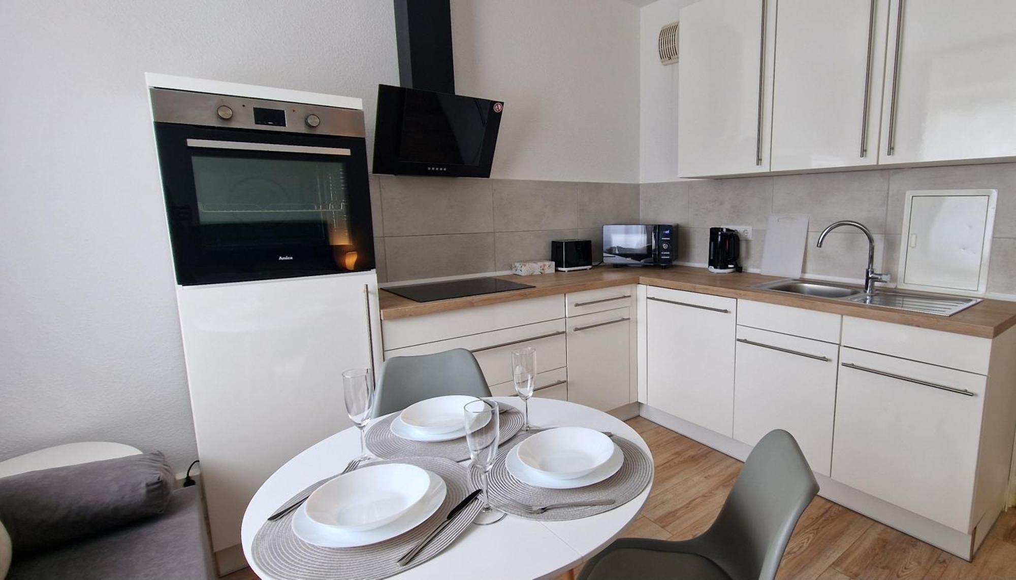 Zentrum Apartment - Oled Tv - Ps4 - Balkon - Parking Хемніц Екстер'єр фото